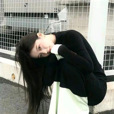 你在我的右手边